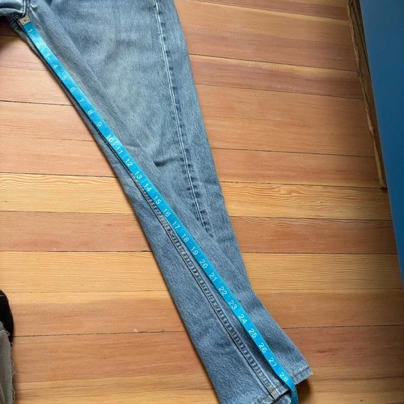 Vintage Levi’s 501 Light Wash Blue Jeans Made in Canada - Picture 9 of 13